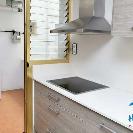 Just Holidays. Playamero Beach Apartament